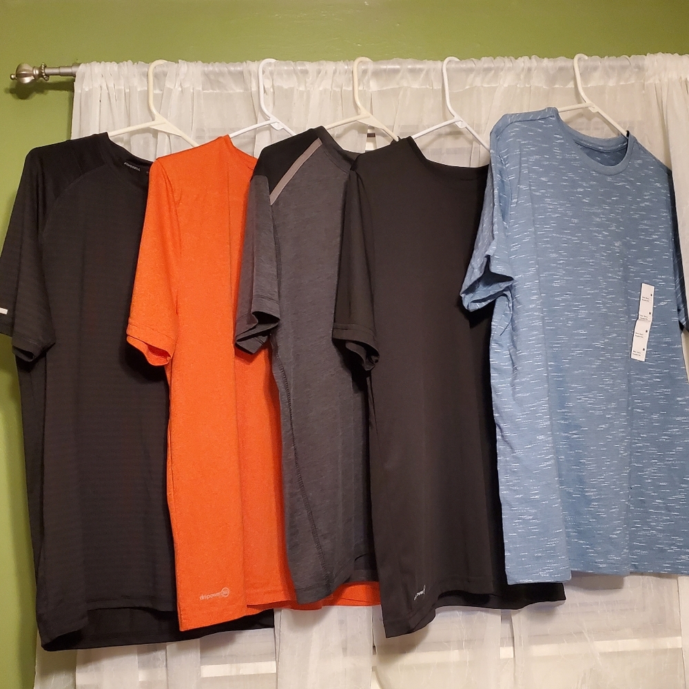 5 men's shirts  3 Russell dry fit 1 Goodfellow and 1 unknown